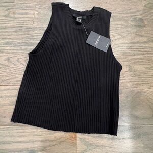 NWT Forever 21 black ribbed cropped tank top - M